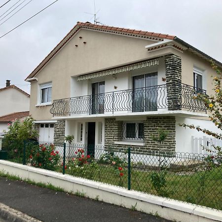 -Comme A La Maison- Jardin, Veranda, Ideal Familles Et Business Νιόρ Εξωτερικό φωτογραφία