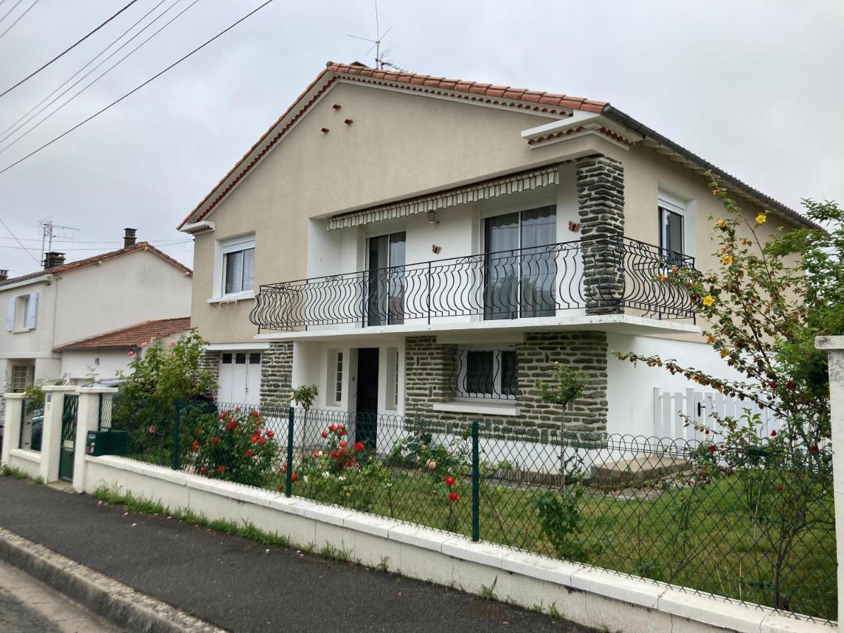 -Comme A La Maison- Jardin, Veranda, Ideal Familles Et Business Νιόρ Εξωτερικό φωτογραφία